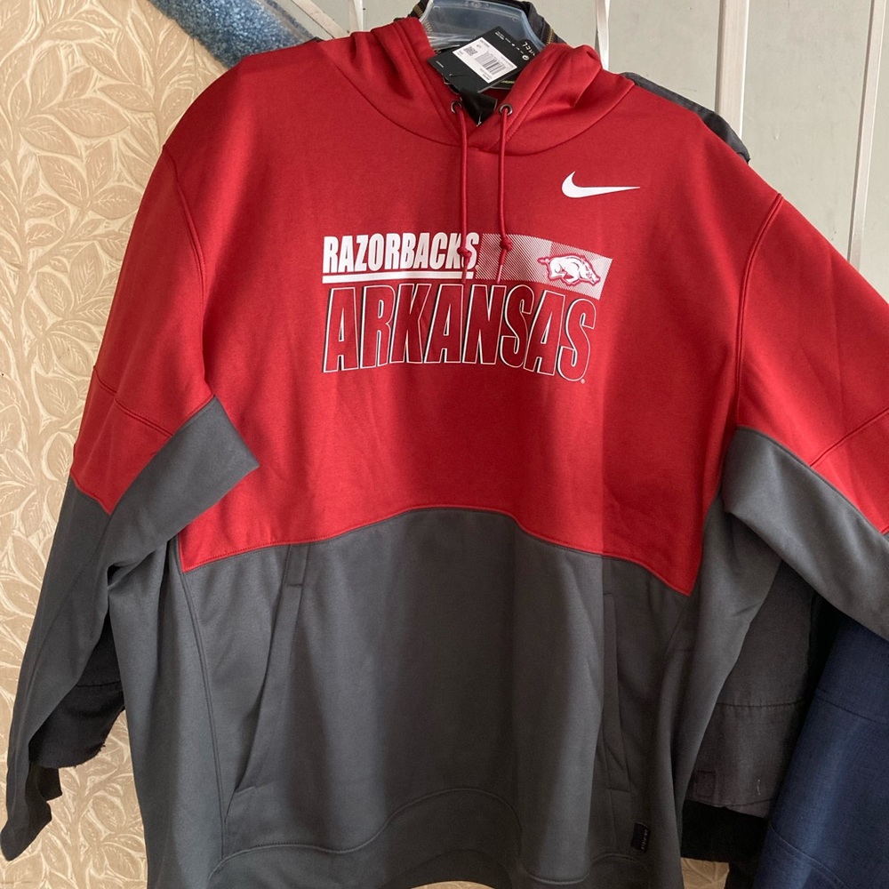 Nike Therma Dri Fit  Arkansas Razorbacks Hoodie